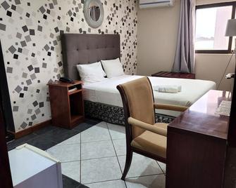 Hotel Atlantis 2 - Maputo - Bedroom