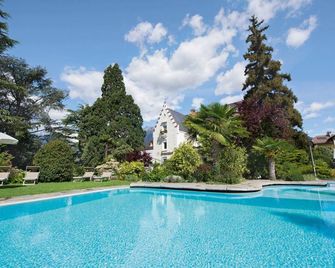 Hotel Sonnenhof - Merano - Pool