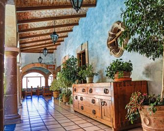 Hotel La Plaza De Tequisquiapan - Tequisquiapan