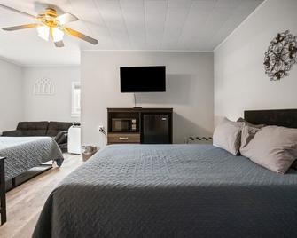 Double Queen Suite w/ Futon | 2mi to Grand Canyon - Wellsboro - Ložnice