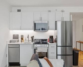 Two Beachfront Stylish CozySuites on the Boardwalk - Atlantic City - Cozinha