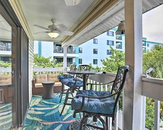 Sea La Vie Sunny Indian Rocks Beach Condo! - Clearwater Beach - Balcón