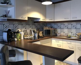 Charmant Zola - Troyes - Kitchen