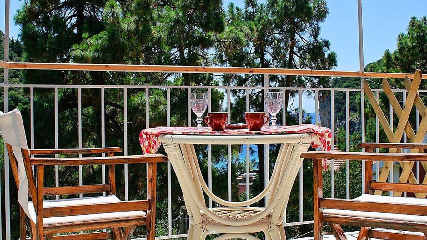 Zefiros Traditional Hotel