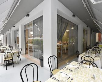 Lively Hotel - Bellaria-Igea Marina - Restaurante