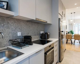 Peaceful 2bd Apartment in Kolonaki by Up - Athena - Dapur