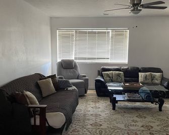 Perfect Desert Getaway - Borrego Springs - Living room