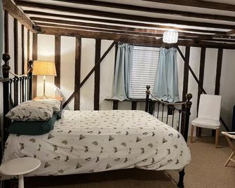 Primrose Cottage at The Shippe - Canterbury