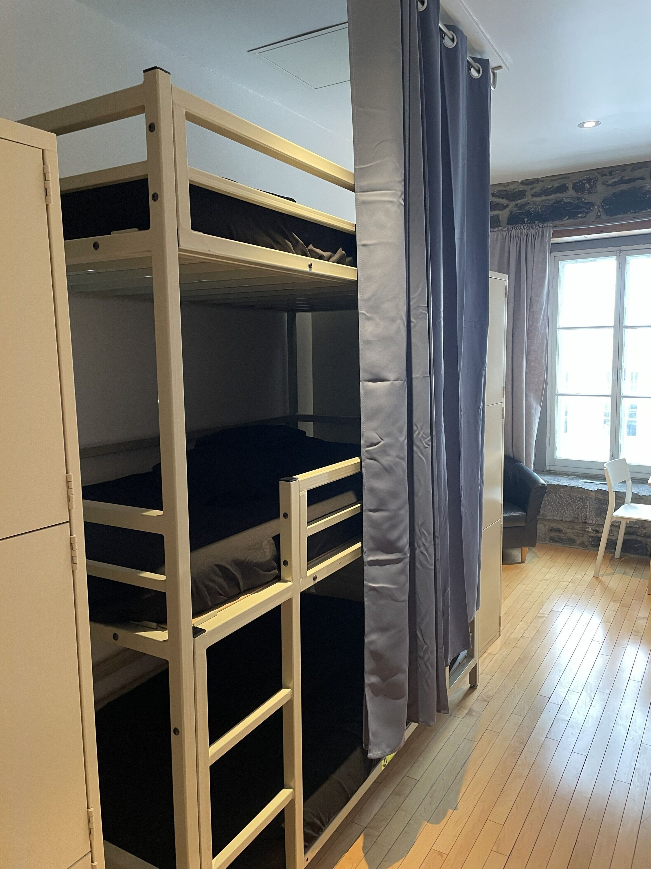 Alt Hostel - מונטריאול
