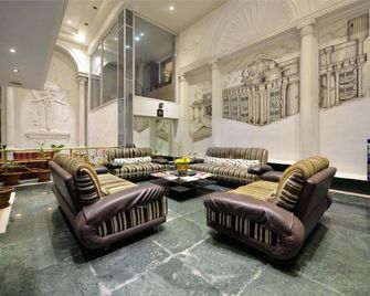 The Mourya Inn - Kurnool - Lobby
