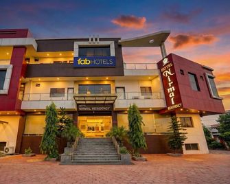Fabhotel Prime Nirmal Residency - Bhopal - Edificio