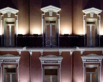 Hotel Adria - Bari - Building