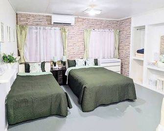 Avenue Koza Hotel - Okinawa - Bedroom