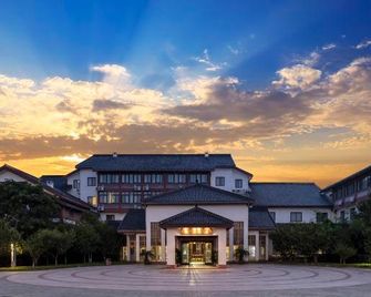 Longpan lsland resort hotel - Ningbo - Building