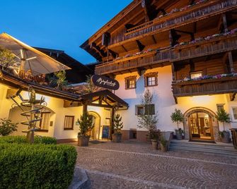 Der Böglerhof - pure nature spa resort - Alpbach - Bâtiment