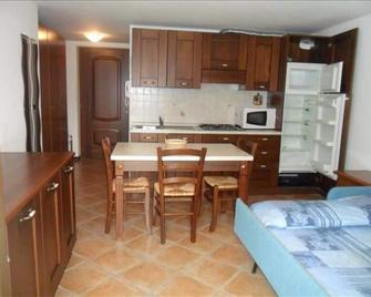 Residence Aquila - Two-Room Apartment For 5 People In Brusson Estat3 Grp - Brusson - Cucina