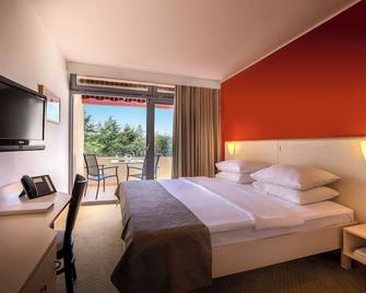 Rubin Sunny Hotel by Valamar - Parenzo - Camera da letto