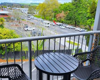 Urban Lounge Sleepery Rotorua, SureStay Collection by BW - Rotorua - Balkon