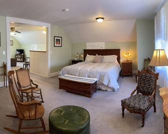 The Grey Swan Inn - Blackstone - Bedroom