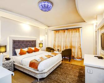 Hotel Snow Princess - Manali - Makuuhuone