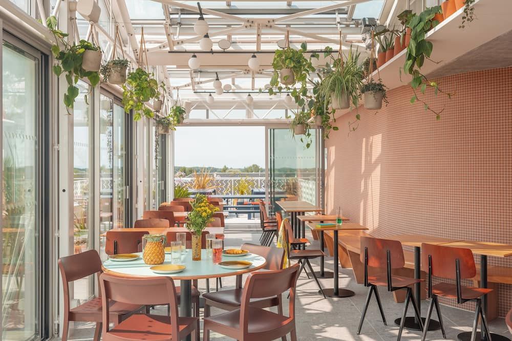 أوتل فيرتايم - ليه سابل-دولون - مطعم