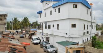 Hotel Residence Lobal - Lomé - Building