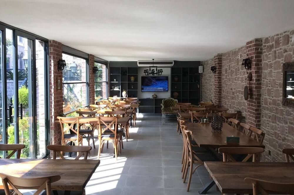 Ziyabey Konagi - אייבאליק - מסעדה