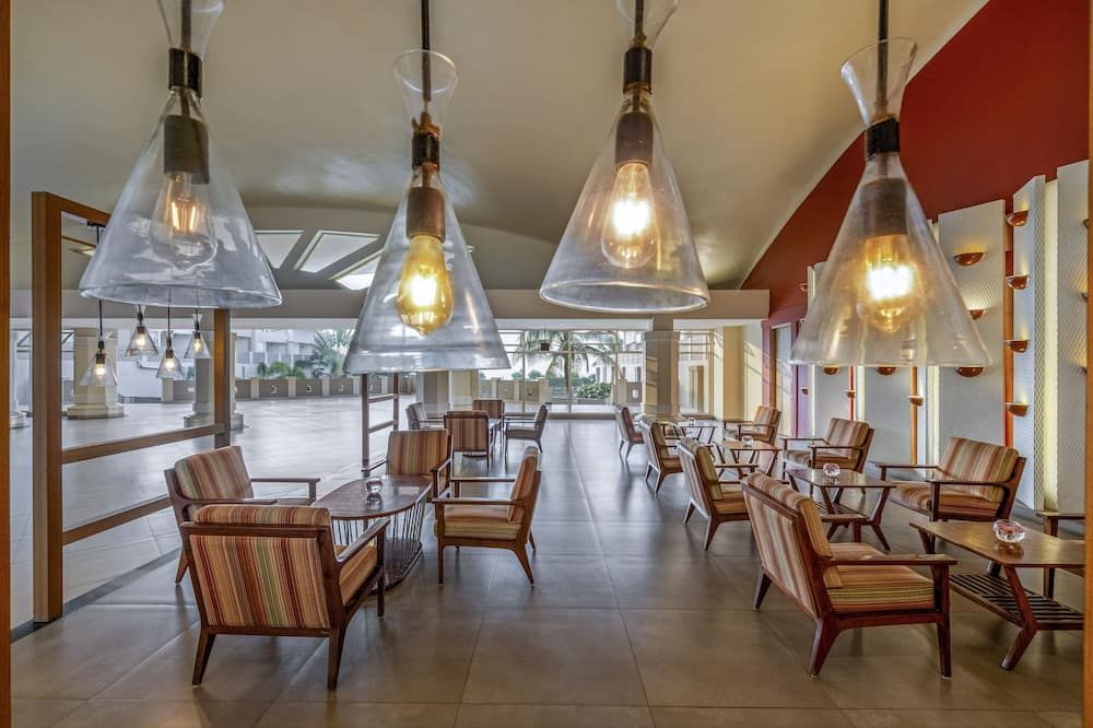 Sterling Puri - פורי - מסעדה