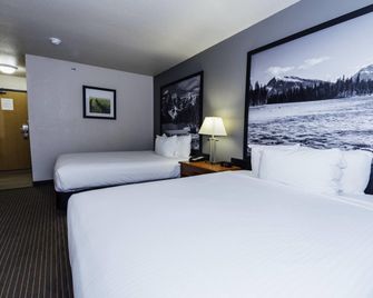 Super 8 by Wyndham Grande Prairie - גרנד פריירי - חדר שינה