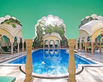 Alsisar Haveli - Heritage Hotel - Jaipur - Pool