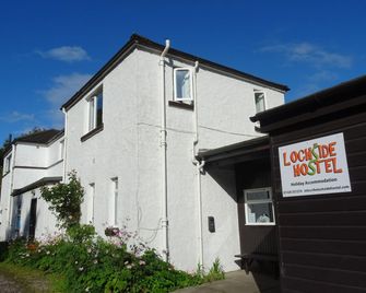 The Lochside Hostel - Fort Augustus - Building