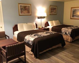 Budget Host Inn - Sheridan - Bedroom