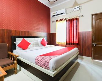 OYO 35382 Hotel Moon Light - Roorkee - Camera da letto