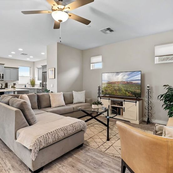 Living room view of Cottonwood Modern Vineyard- Near golf course, trail and dog park!