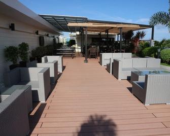 Ferra Premier by JG - Boracay - Patio