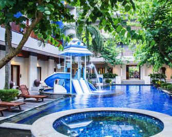Menara Laut Hotel - Pangandaran - Pool