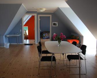 Quistgaarden Bed & Breakfast - Menstrup - Comedor