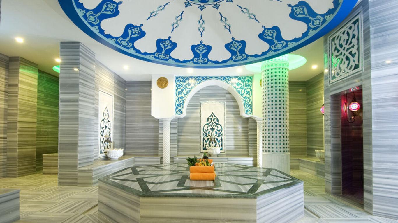 Adenya Hotel & Resort