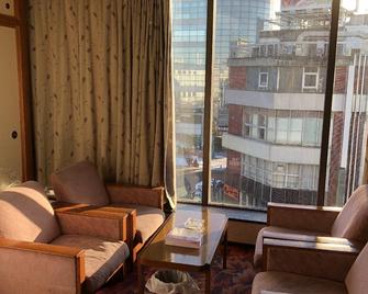 Hotel New Kashiwa - Oyama - Wohnzimmer