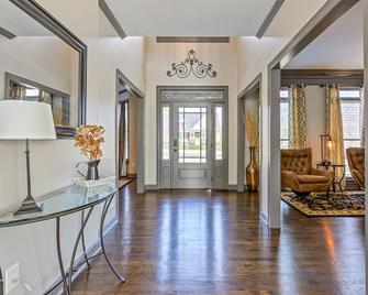 5br With Movie & Game Rooms Near Lakepoint Pbr - Cartersville - Lobby