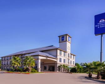 Americas Best Value Inn & Suites Livingston - Livingston - Building