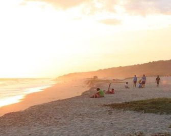 La Playita Beach House - Puerto Escondido - Strand