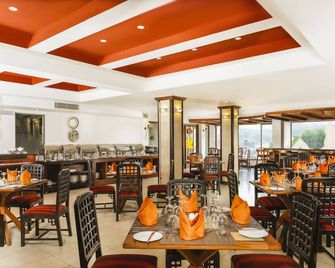 فندق كاندي سيتي باي إيرلز - كاندي - مطعم