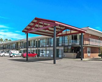 Hotel O Star Motel Hattiesburg Hwy 49 - Hattiesburg - Edificio