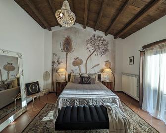 Passo del Mattino - Castellana Sicula - Camera da letto