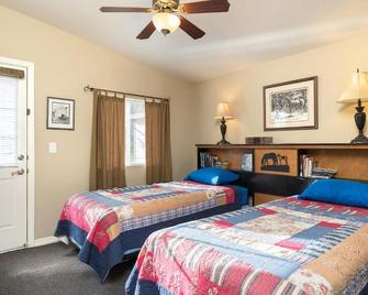 Homestead Cottages - Ahwahnee - Habitación