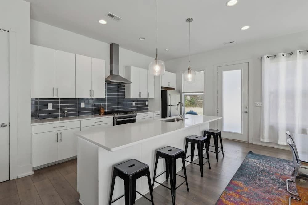 Pooltable-15 Mins To Uptown & Dt-King Bed! - שרלוט - מטבח