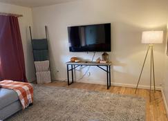 3BR 2min from I-40,near DT, 21 min Palo Duro - Amarillo - Bedroom