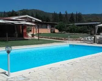 Il Frutteto - San Gregorio - Piscina