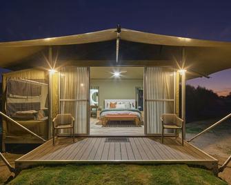 Willow Wood Glamping Retreat - Broadwater - Patio